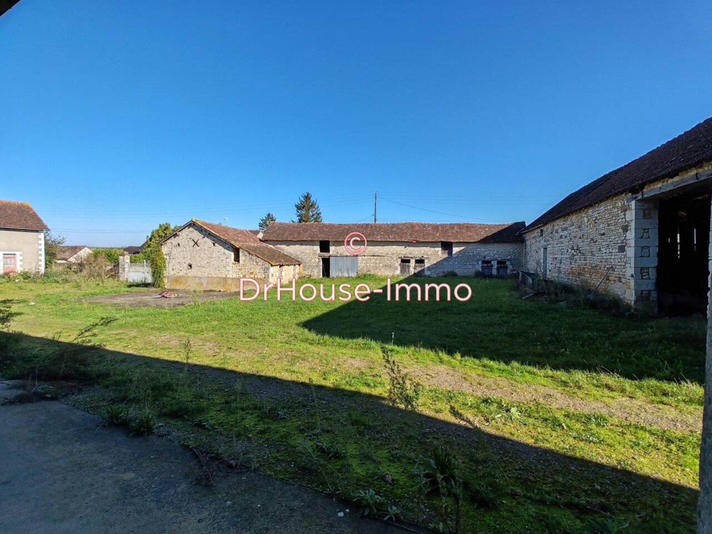 Photo 2 : Vente Maison 6 pièces Antogny-le-Tillac 120 m²