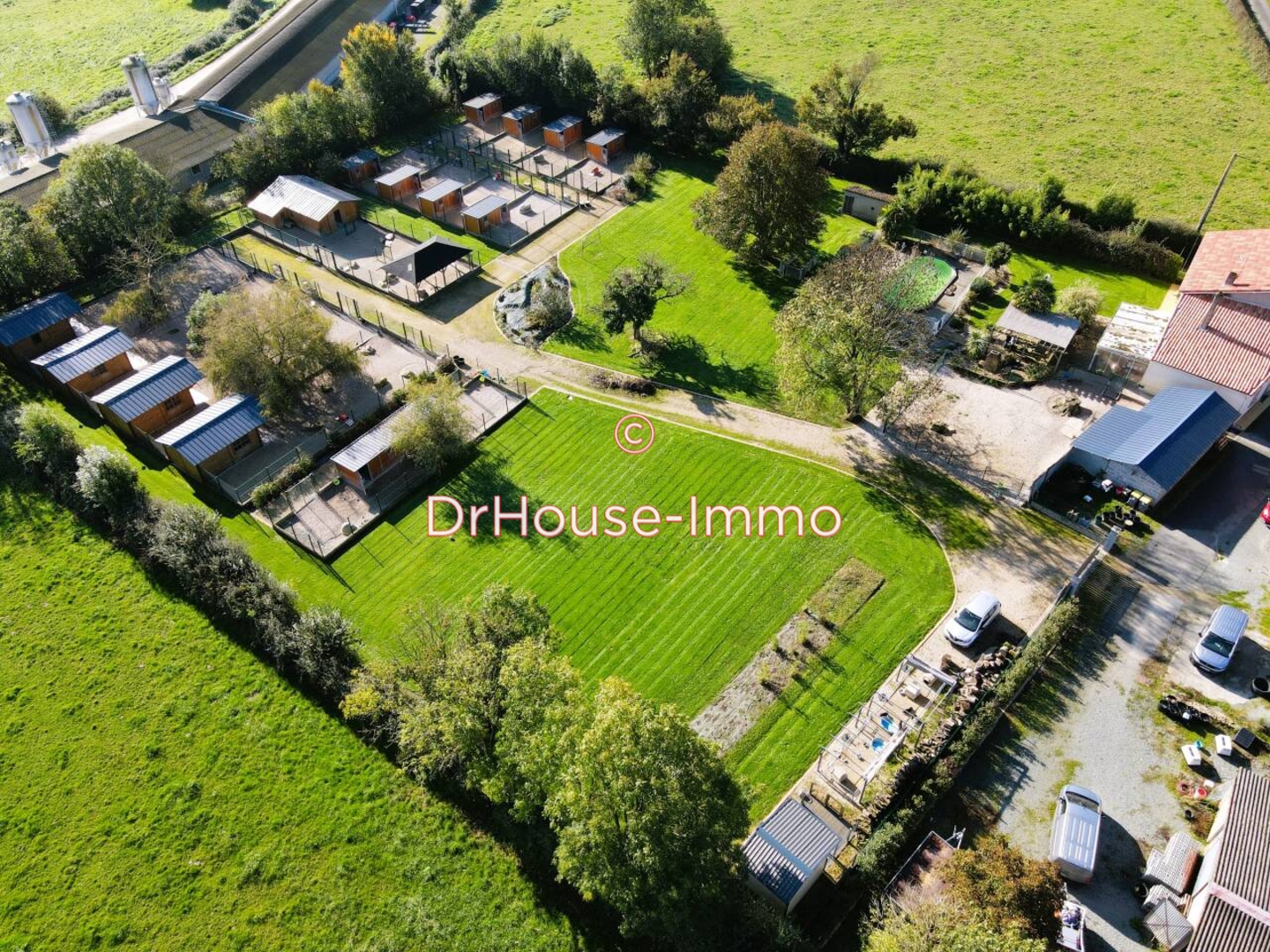 Photo 1 : Vente Propriété 14 pièces Verruyes 311 m²