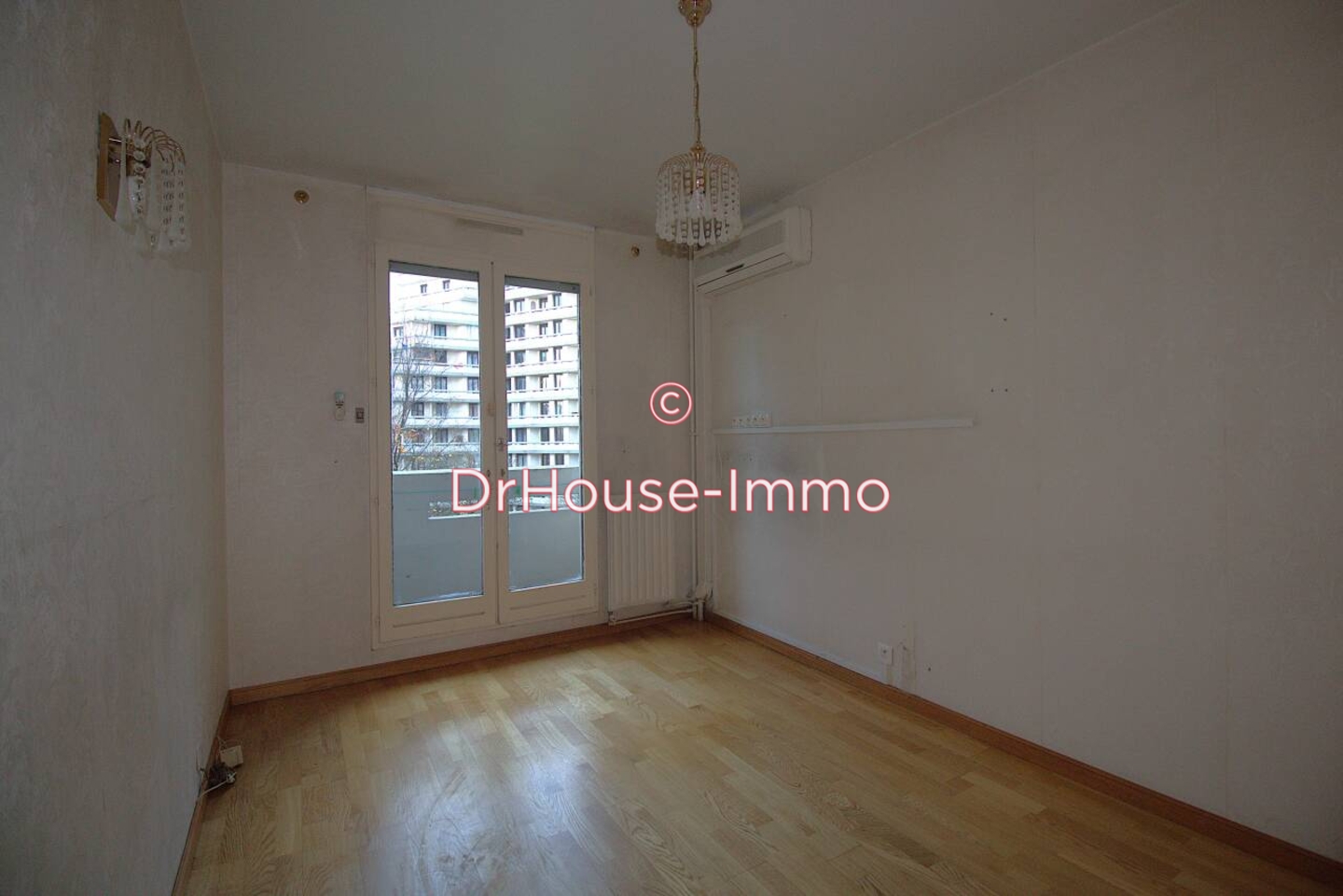 Photo 3 : Vente Appartement 2 pièces Les Lilas 53 m²