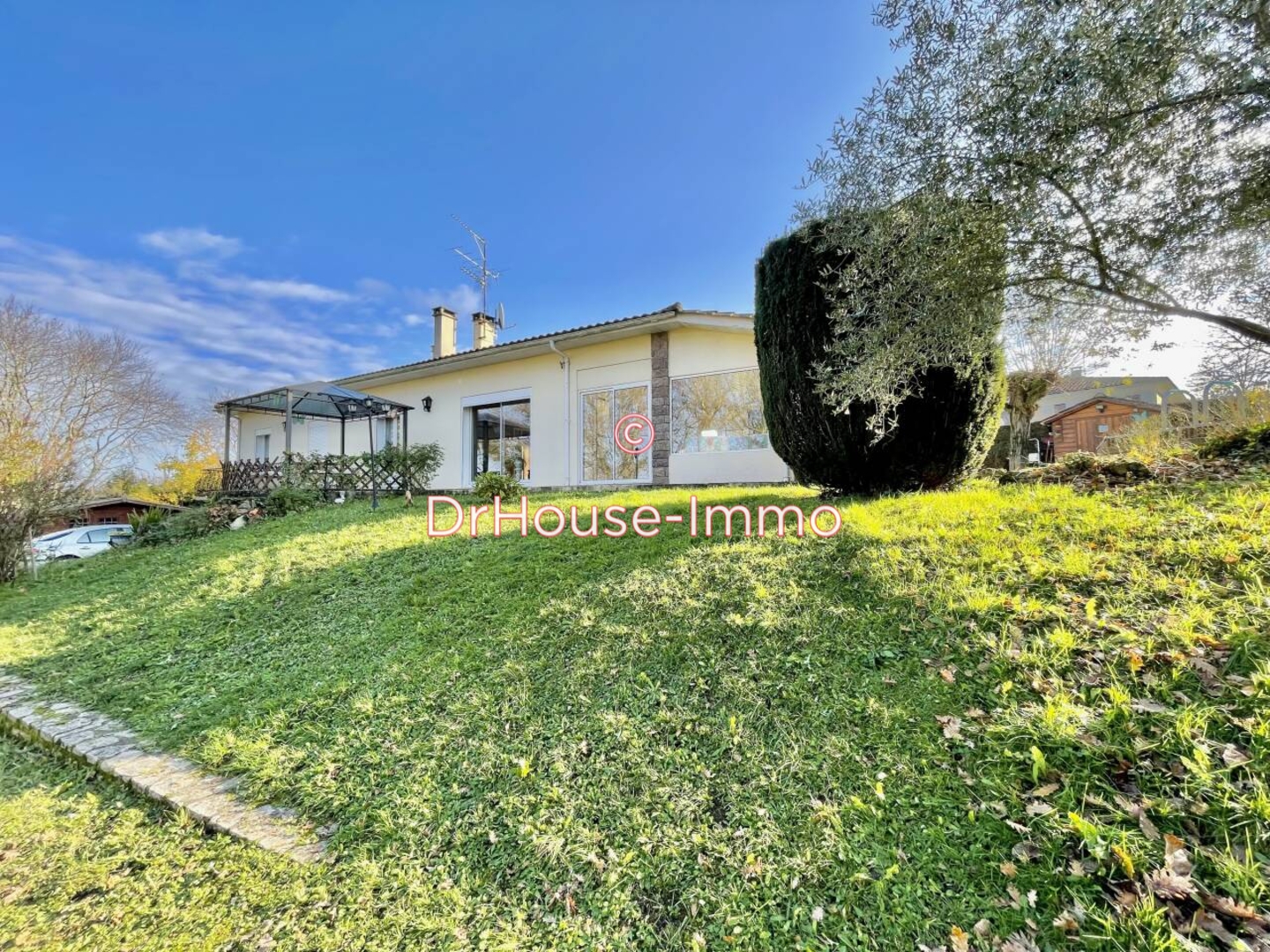 Photo 1 : Vente Maison 4 pièces Blasimon 94 m²