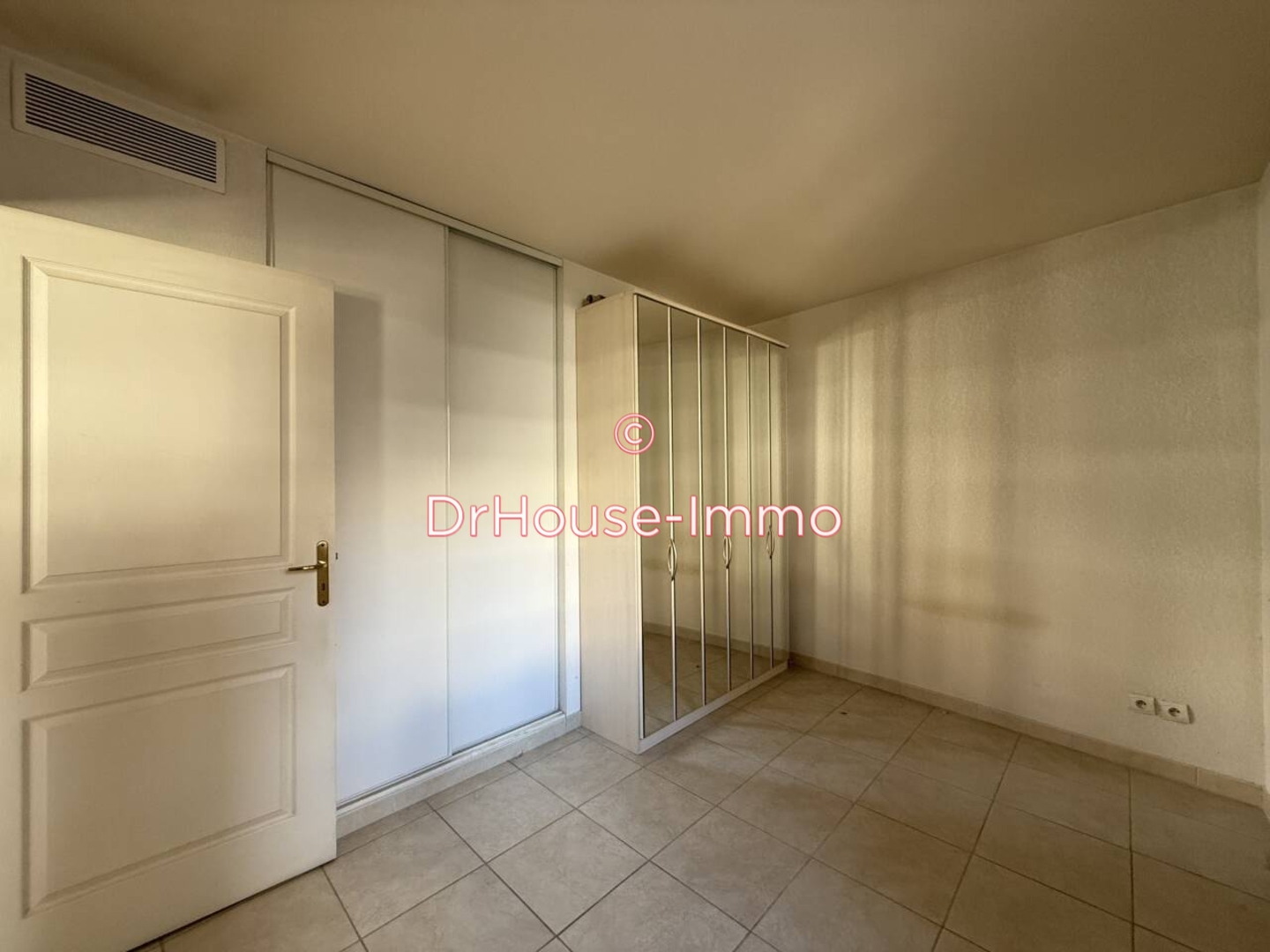 Photo 3 : Vente Appartement 2 pièces Cagnes-sur-Mer 36 m²