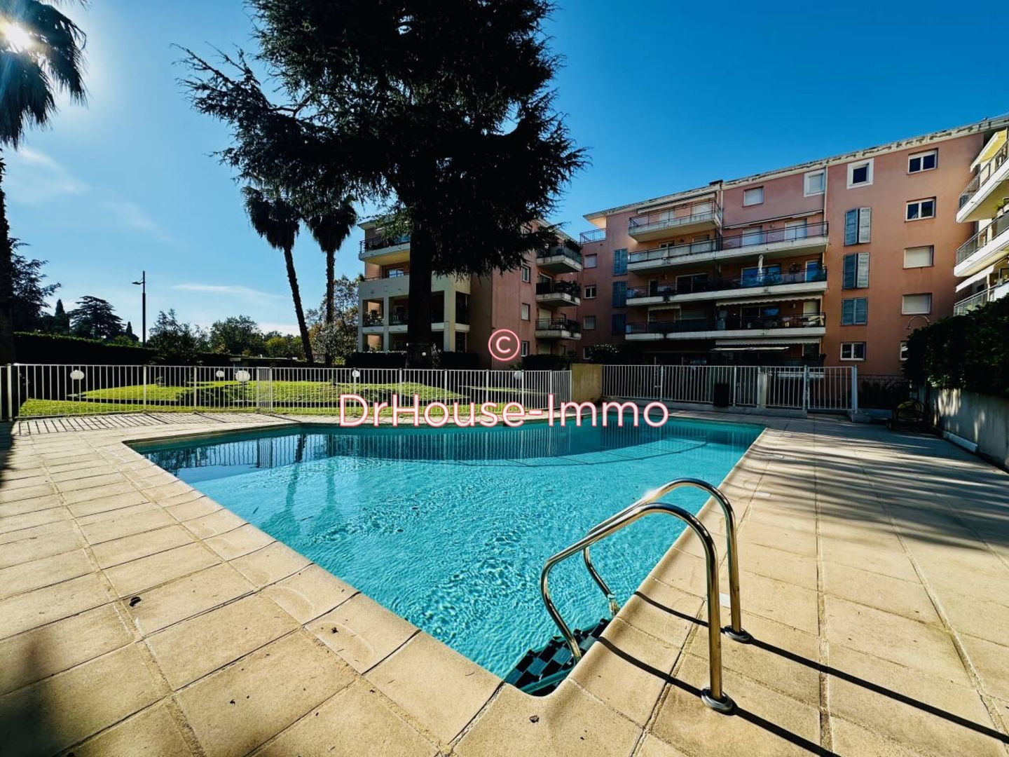 Photo 1 : Vente Appartement 4 pièces Cagnes-sur-Mer 84 m²
