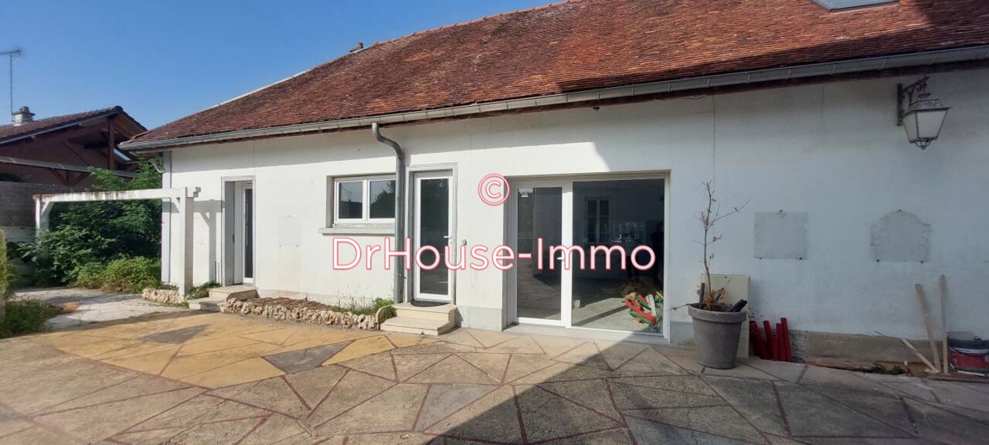 Photo 1 : Vente Maison 4 pièces Saint-Julien-les-Villas 120 m²