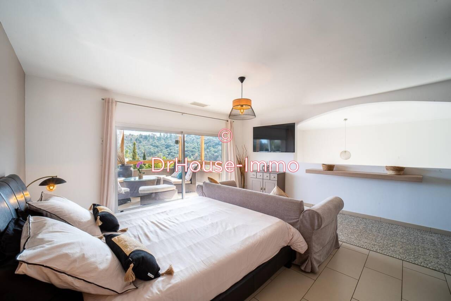Photo 3 : Vente Maison 9 pièces Vivès 250 m²