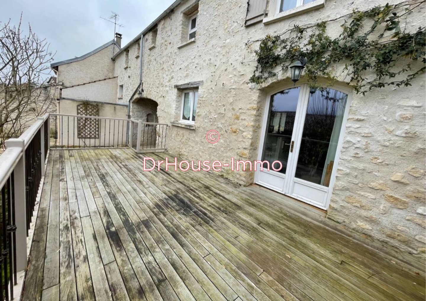 Photo 3 : Vente Maison 11 pièces Saint-Martin-la-Garenne 221 m²