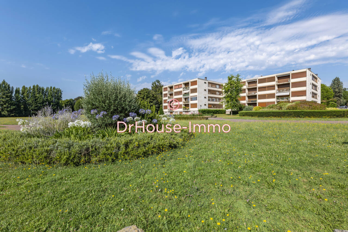 Photo 1 : Vente Appartement 4 pièces Noisy-le-Roi 101 m²