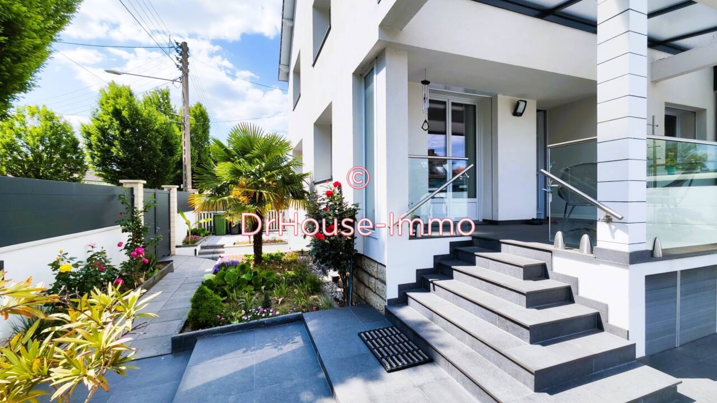 Photo 2 : Vente Maison 7 pièces Morangis 199 m²