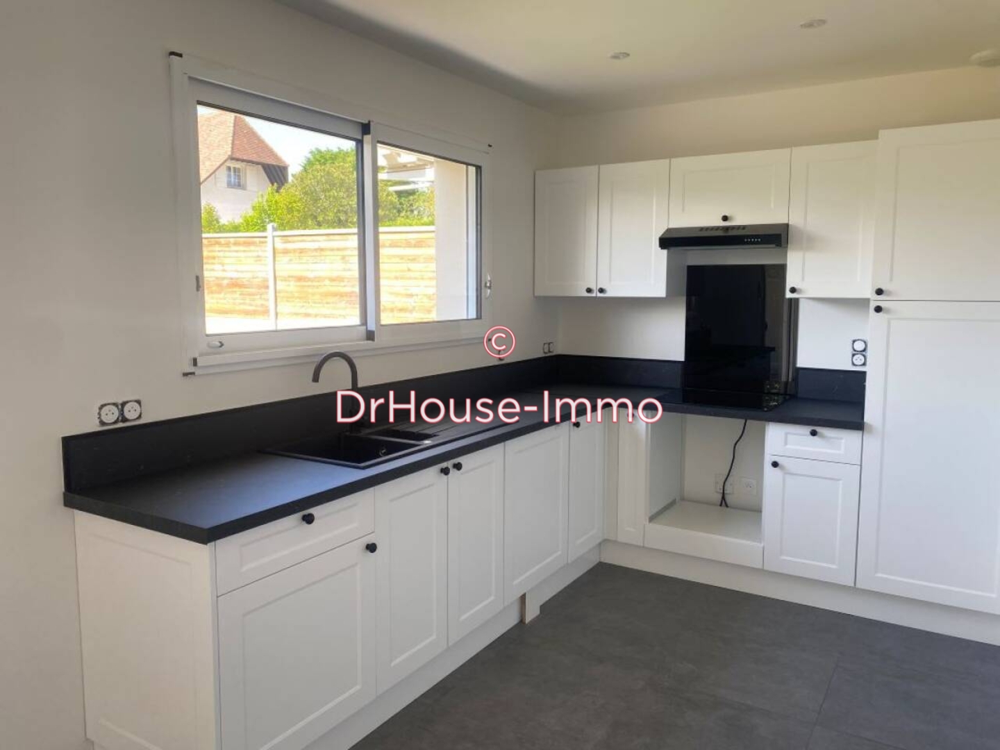 Photo 2 : Vente Maison 5 pièces Bassens 125 m²