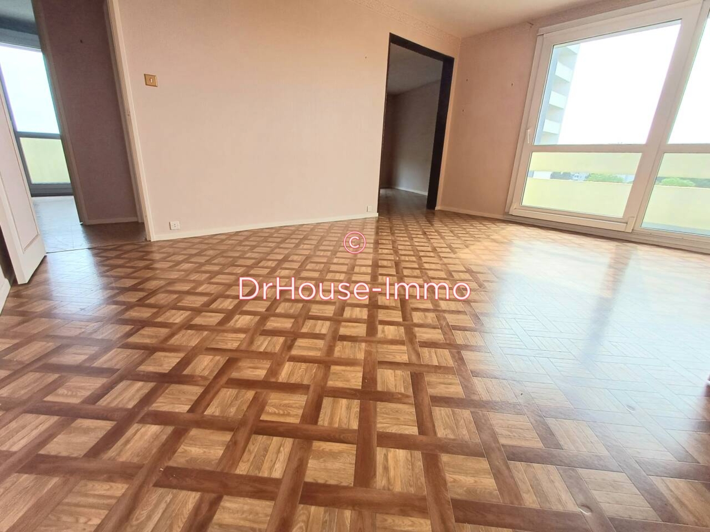 Photo 2 : Vente Appartement 5 pièces Saint-Quentin 93 m²