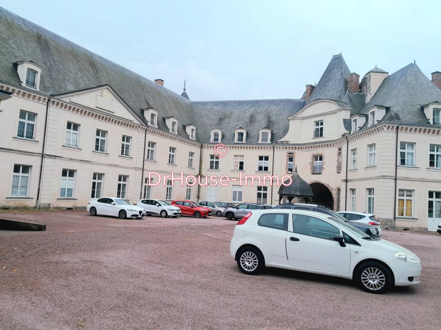 Photo 2 : Vente Appartement 4 pièces Beaupréau 109 m²