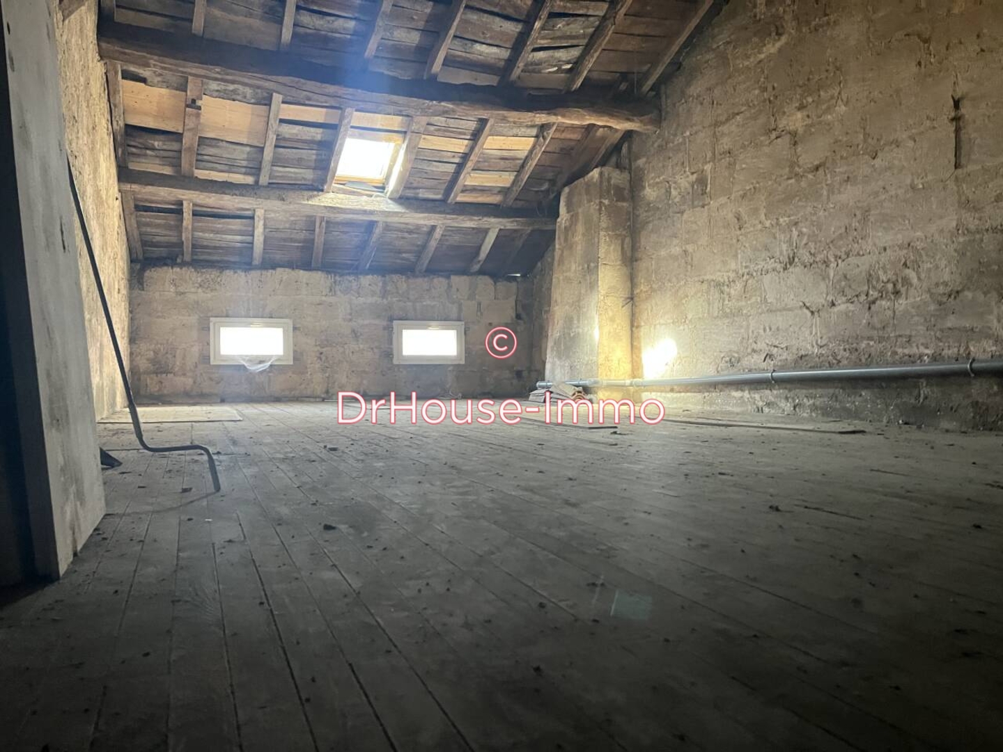 Photo 3 : Vente Immeuble  Créon 182 m²