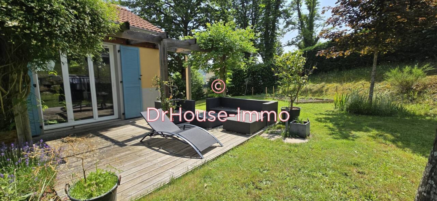 Photo 2 : Vente Maison 7 pièces Saint-Genest-Lerpt 183 m²