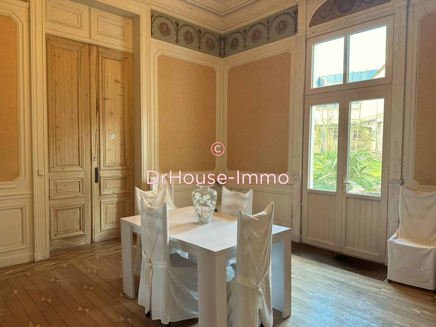 Photo 2 : Vente Appartement 5 pièces Angoulême 141 m²
