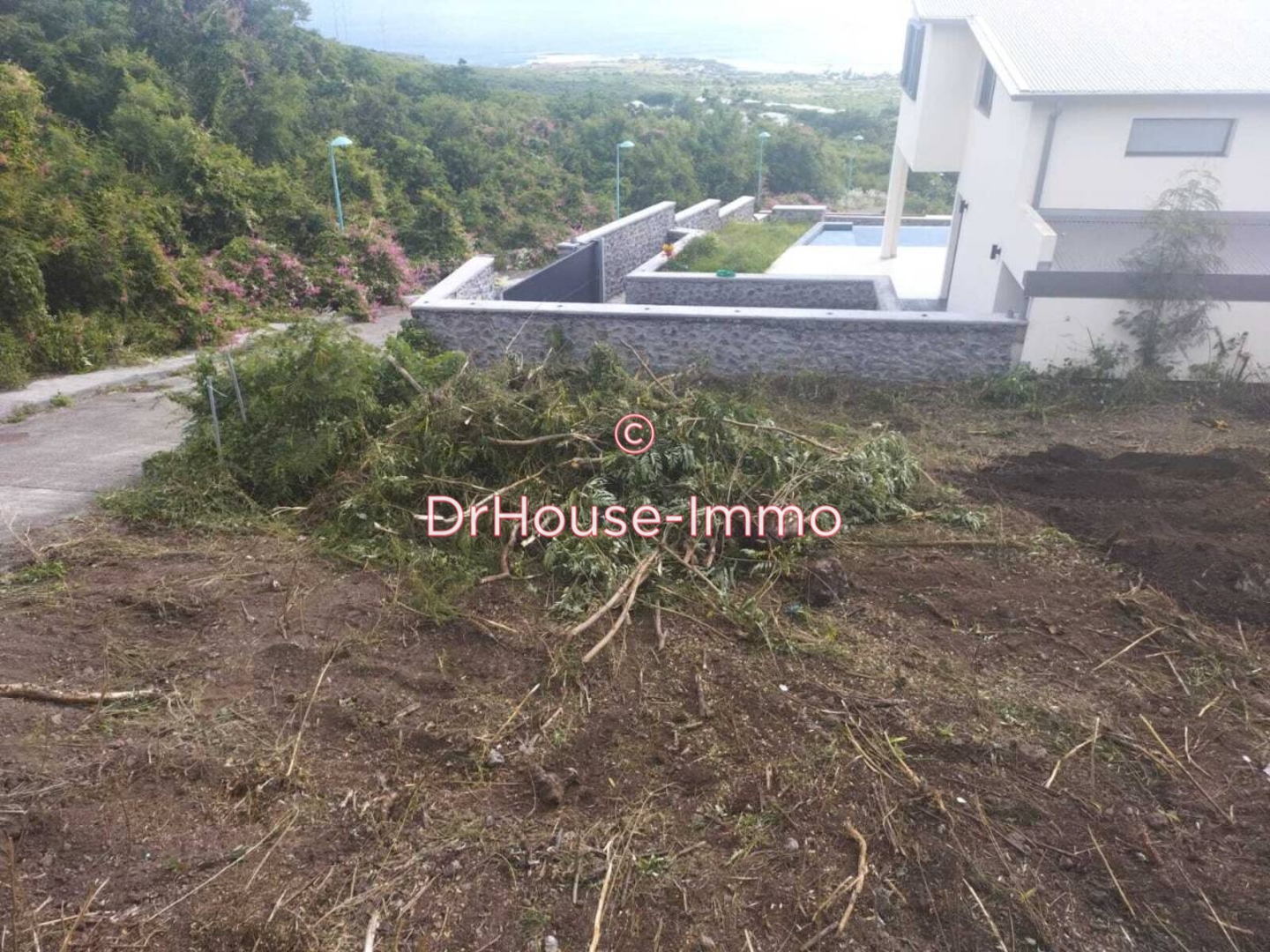 Photo 1 : Vente Terrain Saint-Leu 434 m²
