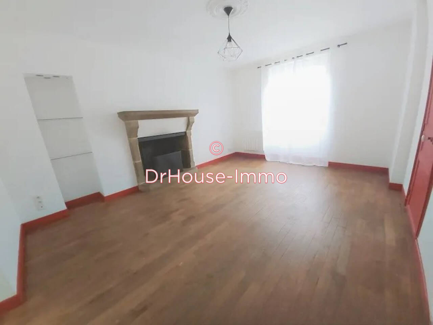 Photo 3 : Vente Maison 6 pièces Louvigné-du-Désert 94 m²