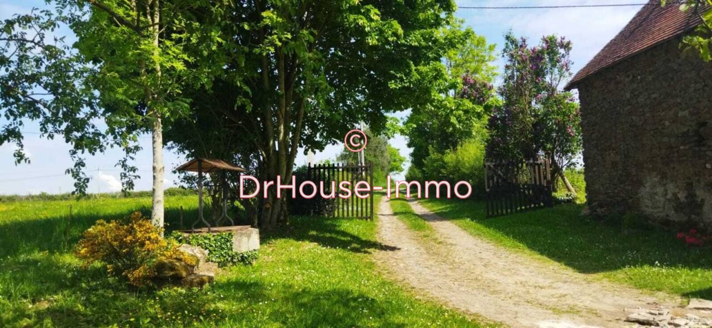 Photo 1 : Vente Maison 2 pièces Saint-Pierre-le-Bost 290 m²