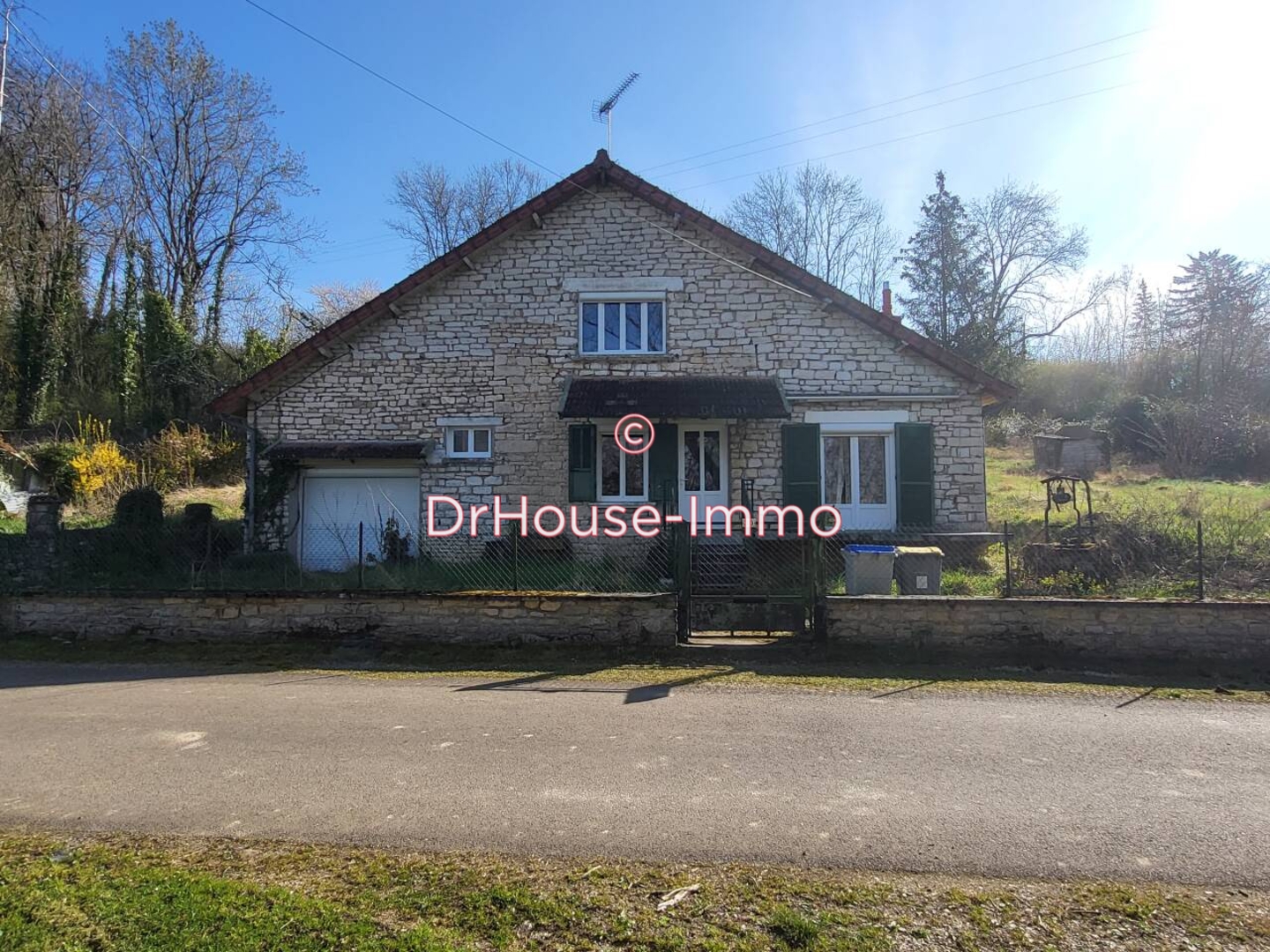 Photo 2 : Vente Maison 6 pièces Saint-Maurice-sur-Vingeanne 137 m²
