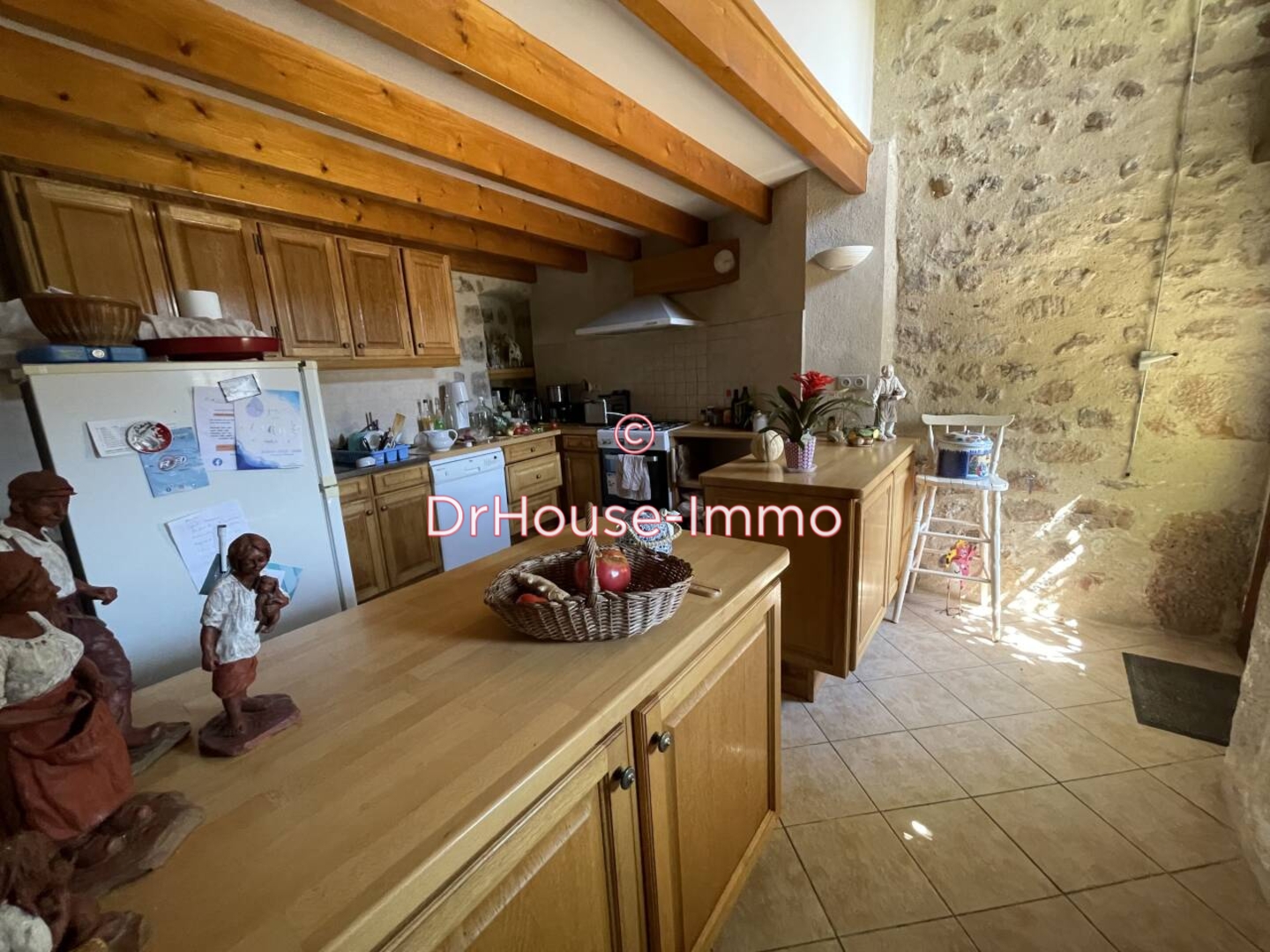 Photo 2 : Vente Maison 9 pièces Vernoux-en-Vivarais 145 m²