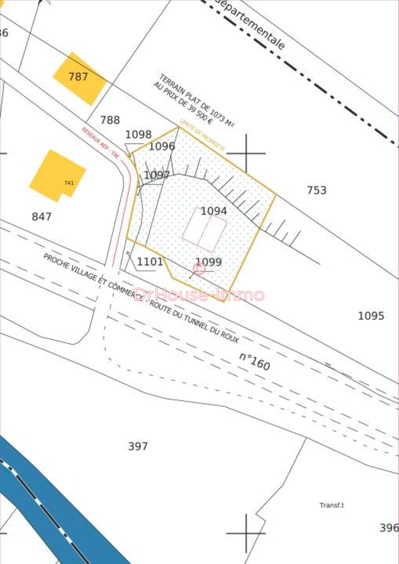 Photo 2 : Vente Terrain  Saint-Cirgues-en-Montagne 1073 m²