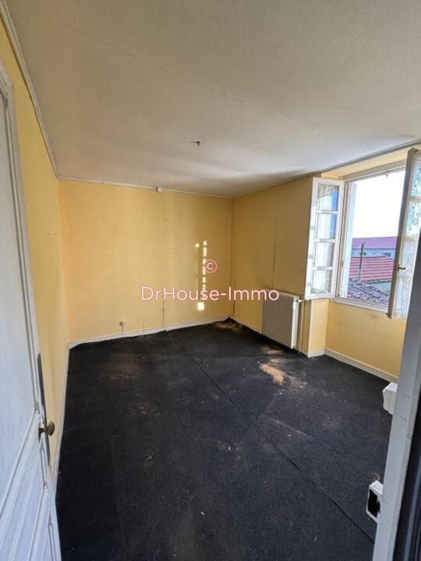 Photo 3 : Vente Immeuble 11 pièces Gond-Pontouvre 230 m²