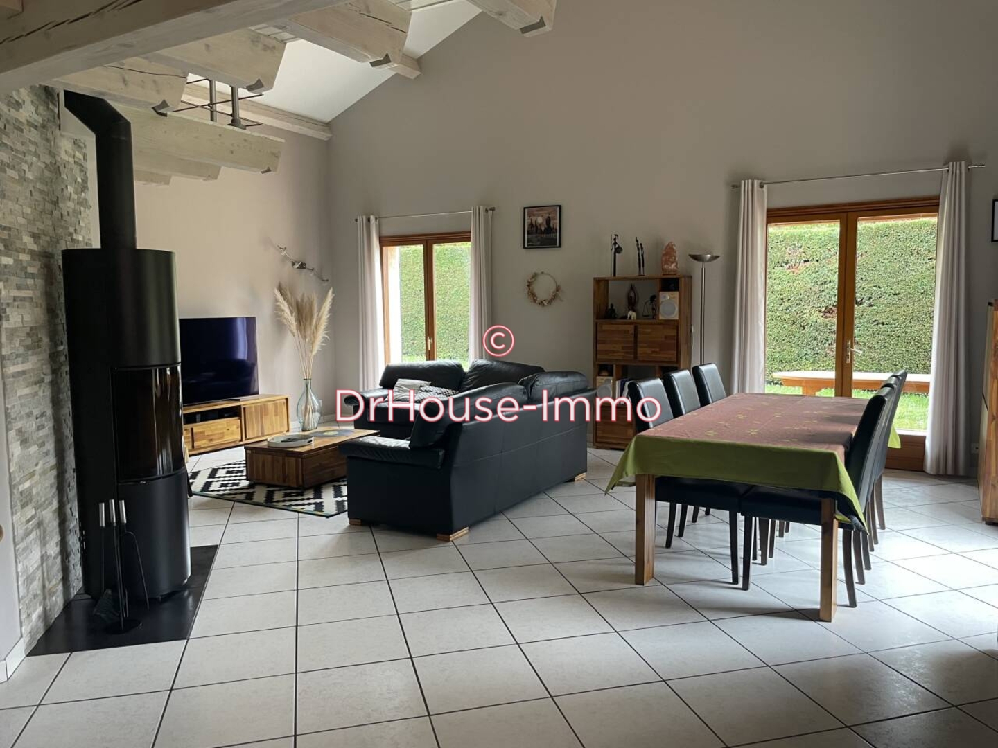 Photo 2 : Vente Maison 7 pièces Irigny 200 m²