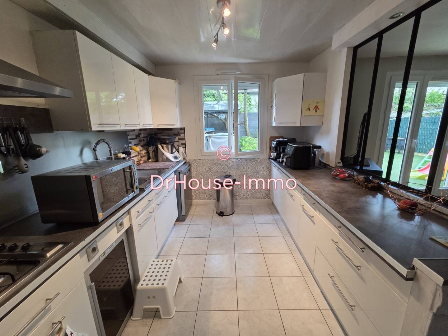 Photo 2 : Vente Maison 5 pièces Sainte-Savine 94 m²