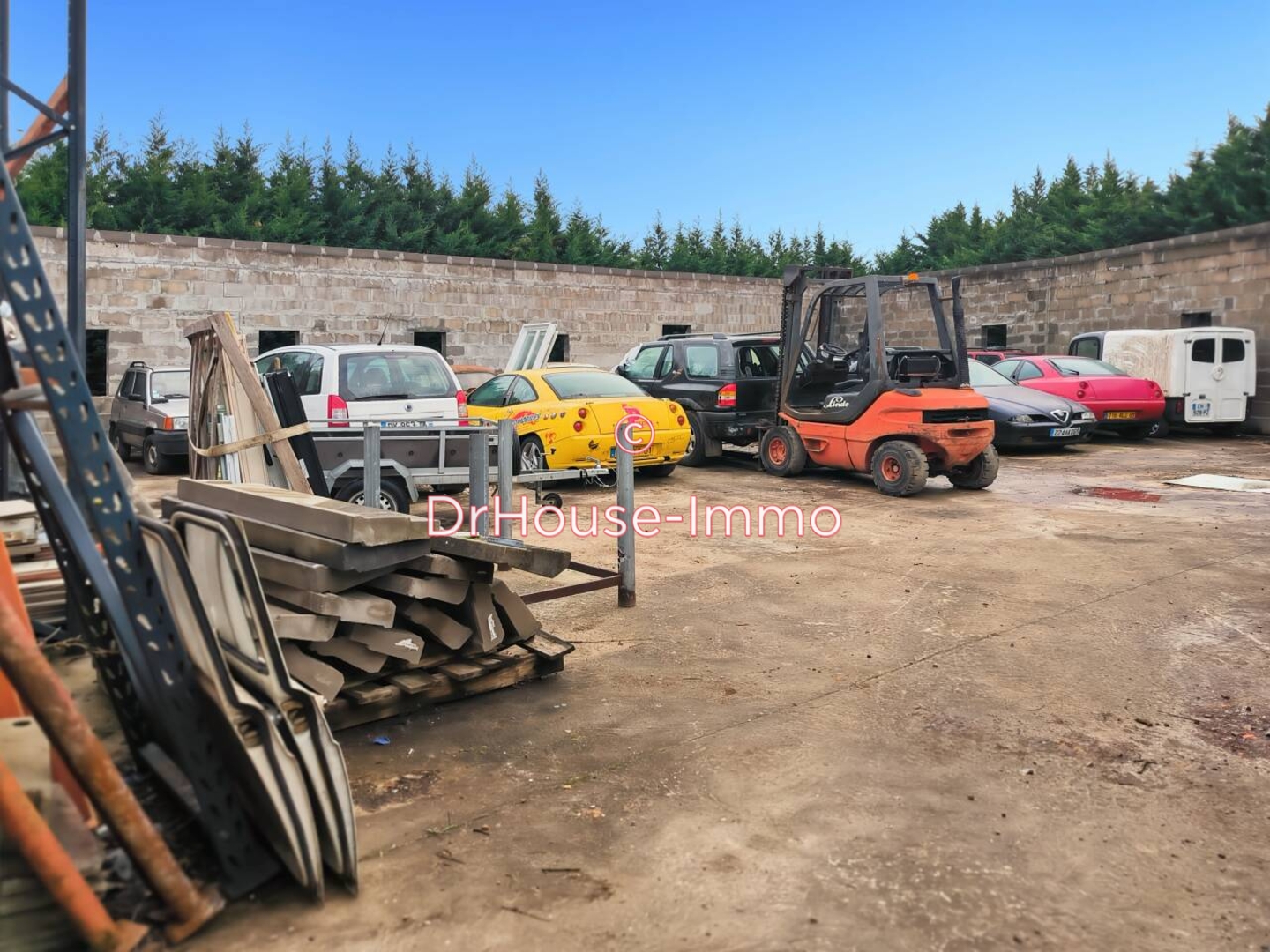 Photo 1 : Vente Terrain Reyrieux 1000 m²