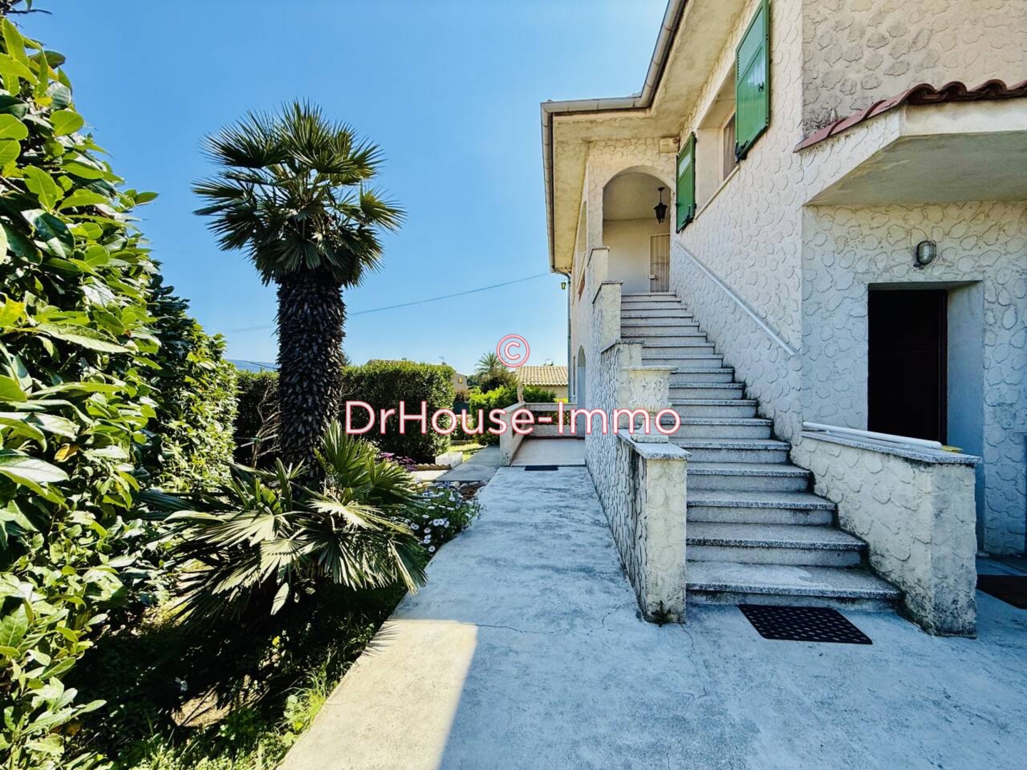 Photo 3 : Vente Maison 7 pièces Cagnes-sur-Mer 155 m²