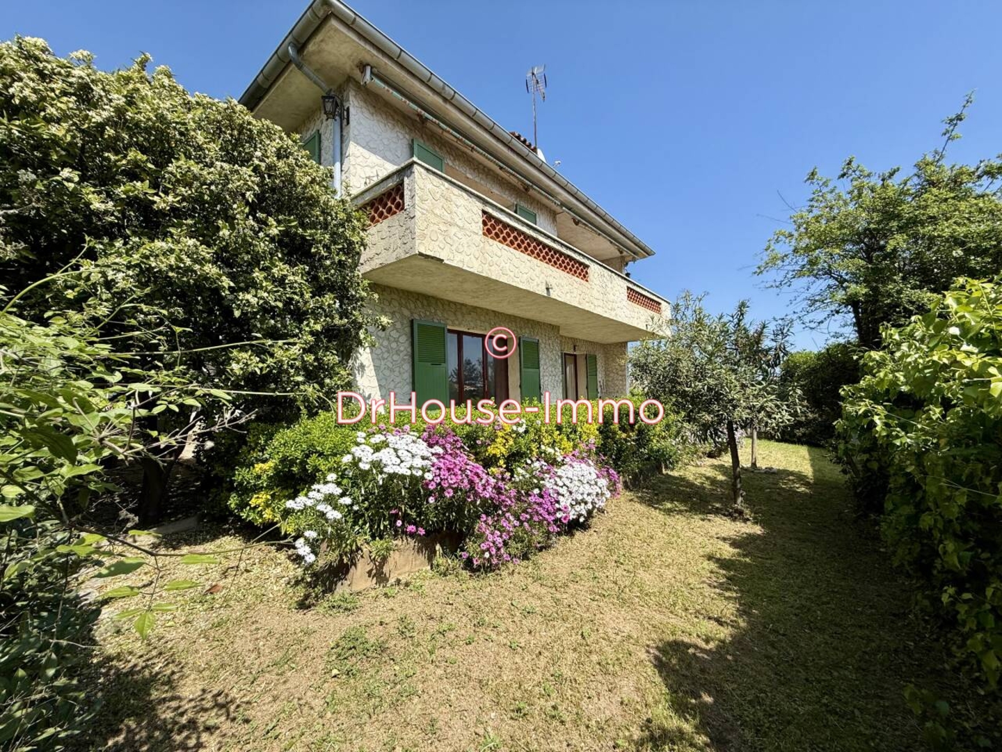Photo 1 : Vente Maison 7 pièces Cagnes-sur-Mer 155 m²
