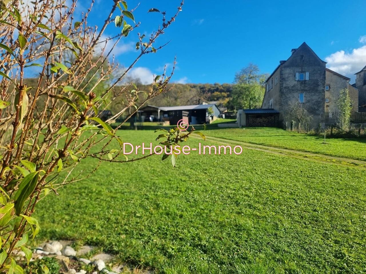 Photo 3 : Vente Maison 9 pièces Sainte-Radegonde 210 m²