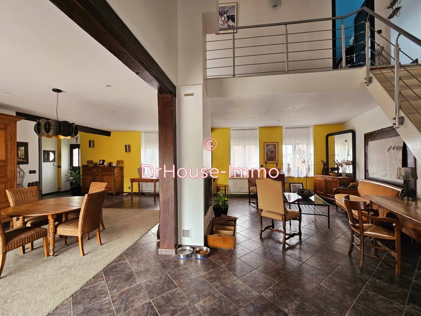 Photo 1 : Vente Maison 11 pièces Bruille-Saint-Amand 231 m²