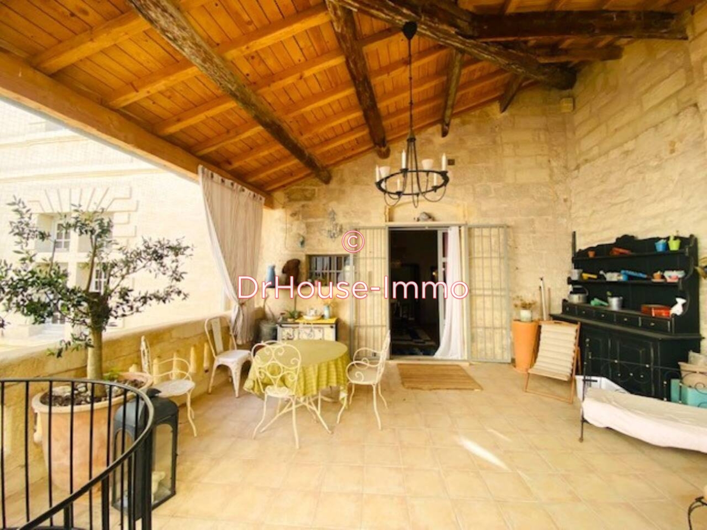 Photo 2 : Vente Appartement 5 pièces Uzès 118 m²