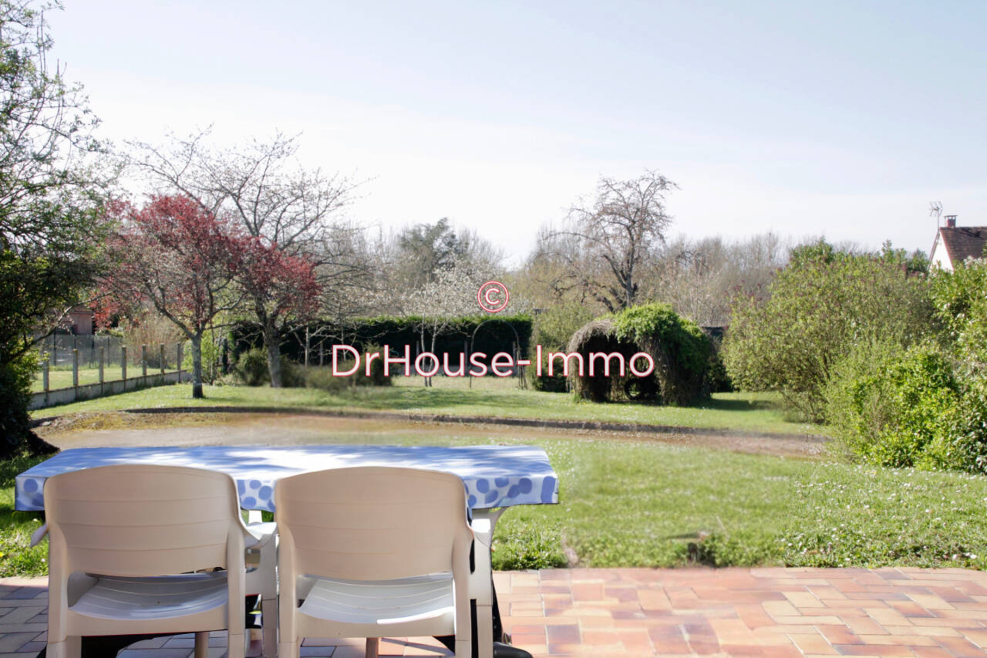 Photo 3 : Vente Maison 8 pièces Ferrières-en-Gâtinais 181 m²