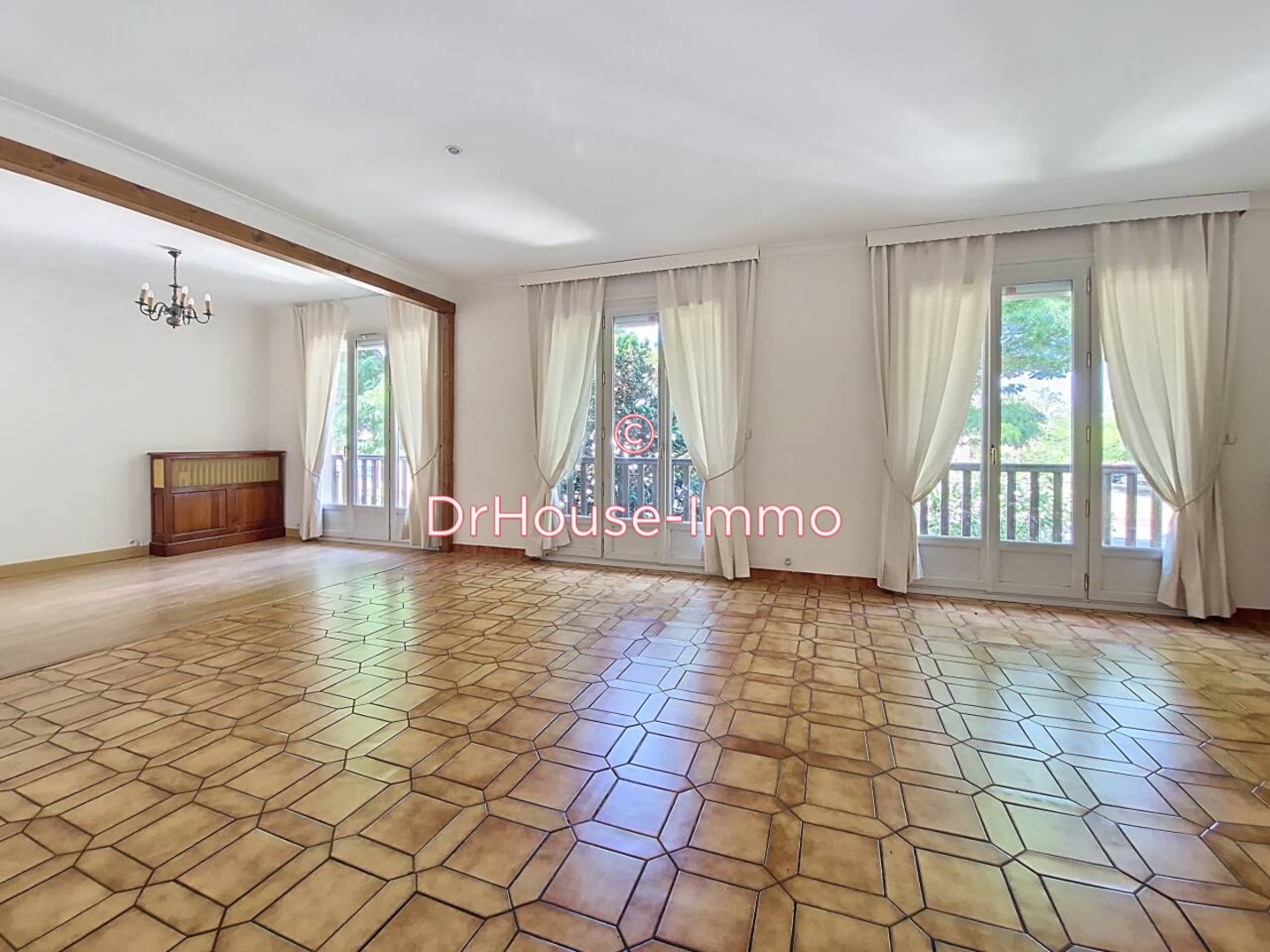 Photo 1 : Vente Maison 6 pièces Maurepas 120 m²