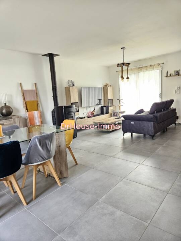 Photo 3 : Vente Maison 5 pièces Neuillé-Pont-Pierre 93 m²