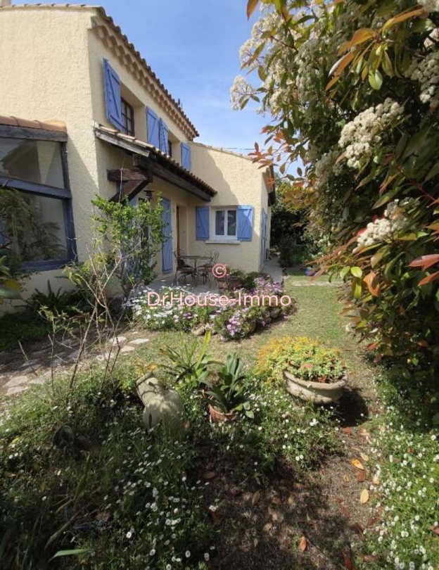 Photo 3 : Vente Maison 6 pièces Salon-de-Provence 120 m²