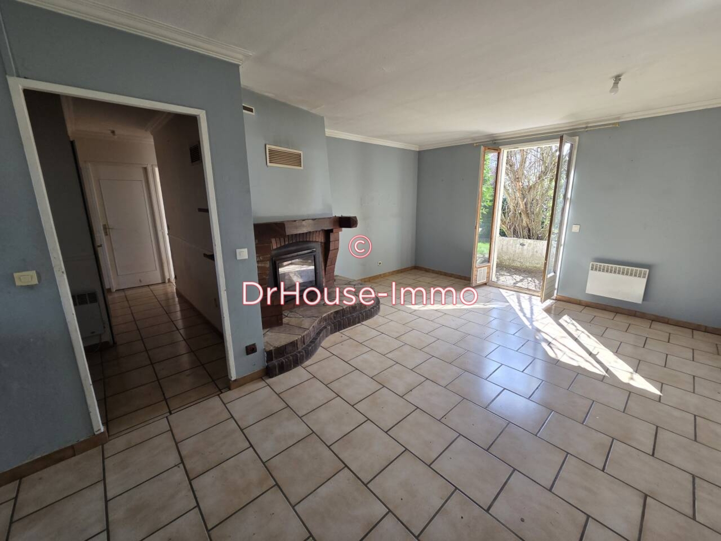 Photo 3 : Vente Maison 4 pièces Saint-Julien-les-Villas 70 m²