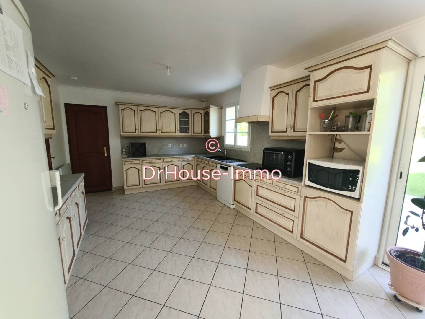 Photo 3 : Vente Maison 7 pièces Saint-Jean-de-la-Motte 157 m²