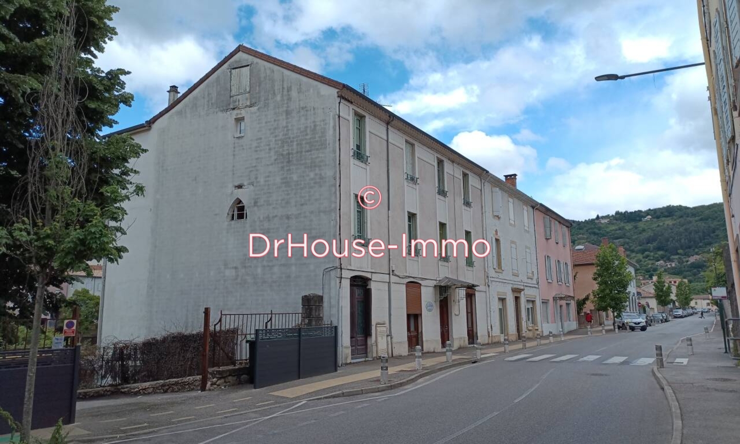 Photo 2 : Vente Appartement 4 pièces Vals-les-Bains 81 m²