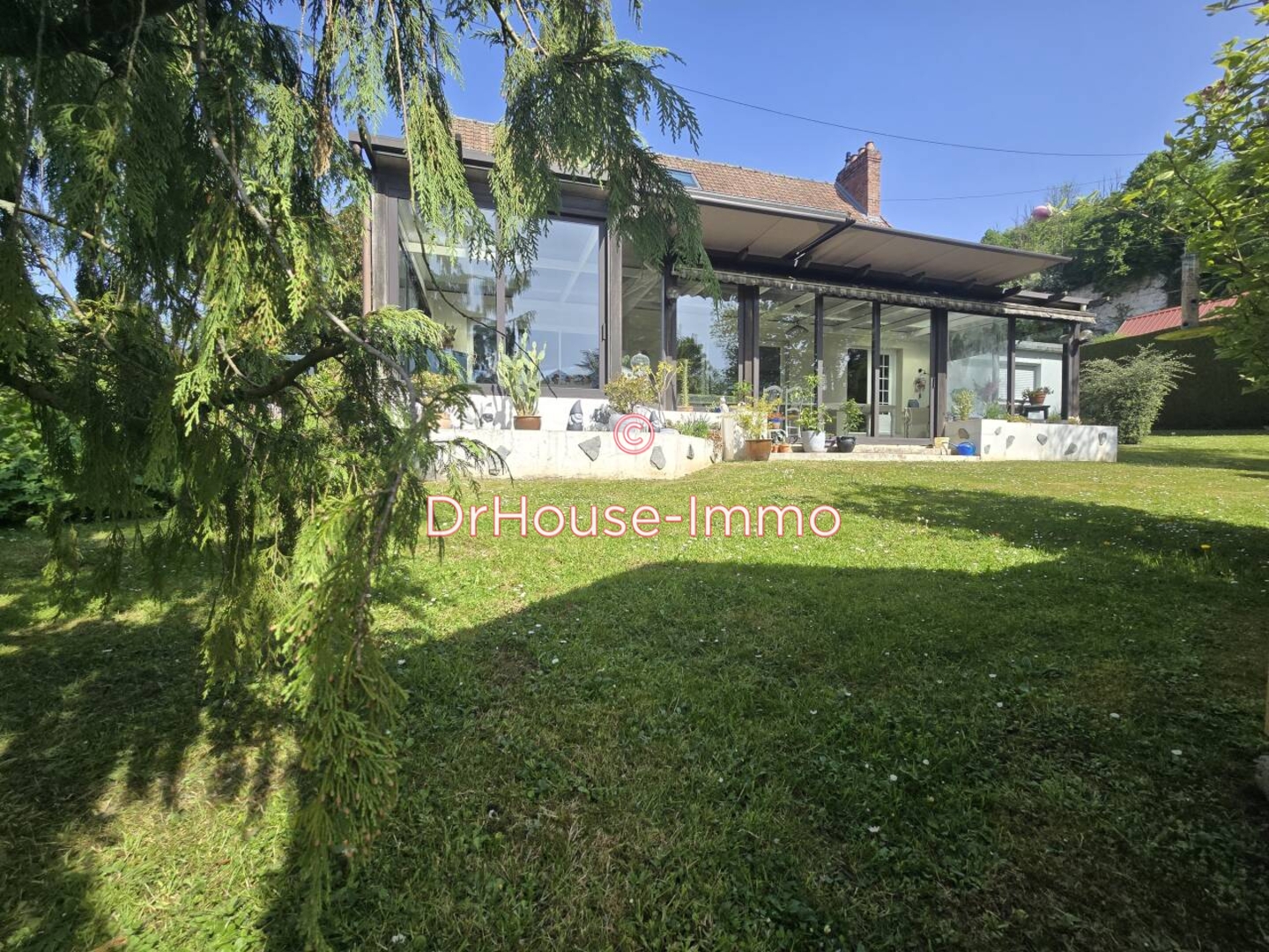 Photo 2 : Vente Maison 4 pièces Tourville-sur-Arques 205 m²