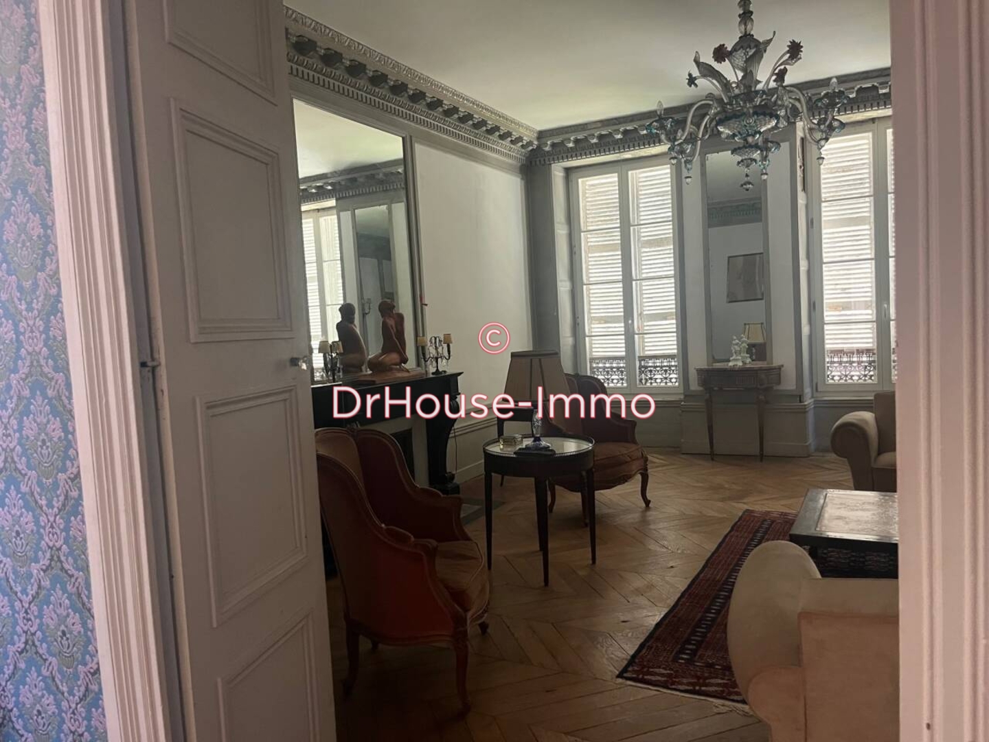 Photo 3 : Vente Appartement 8 pièces Autun 245 m²
