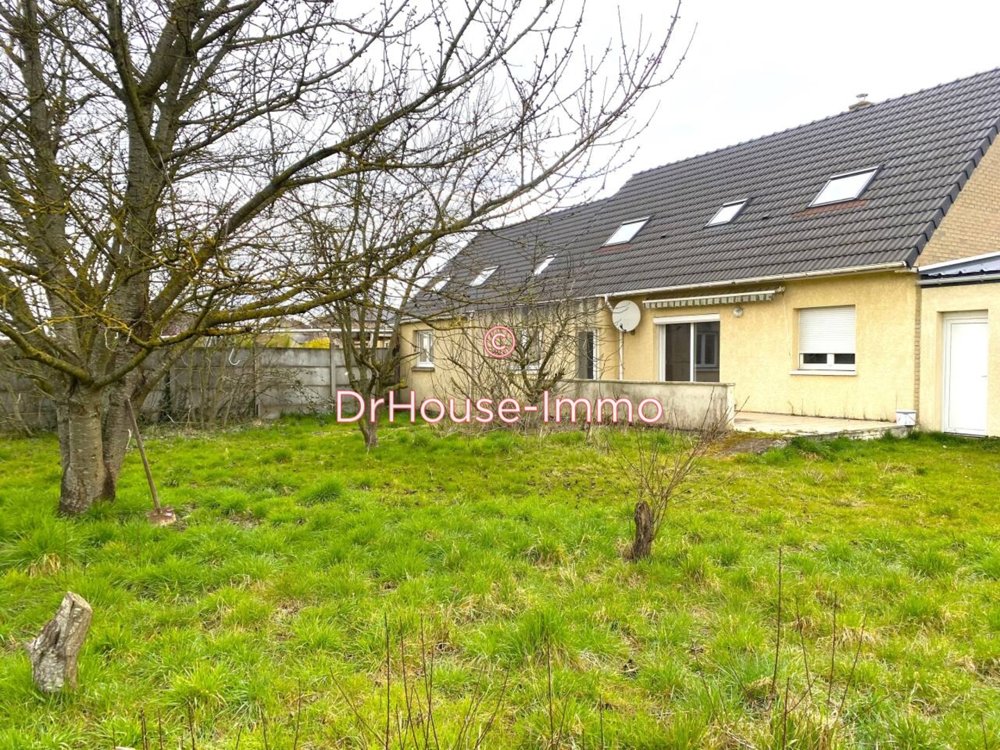 Photo 1 : Vente Maison 6 pièces Courcelles-lès-Lens 160 m²
