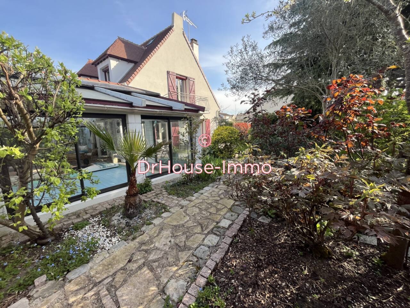 Photo 3 : Vente Maison 9 pièces Clayes-sous-Bois 201 m²