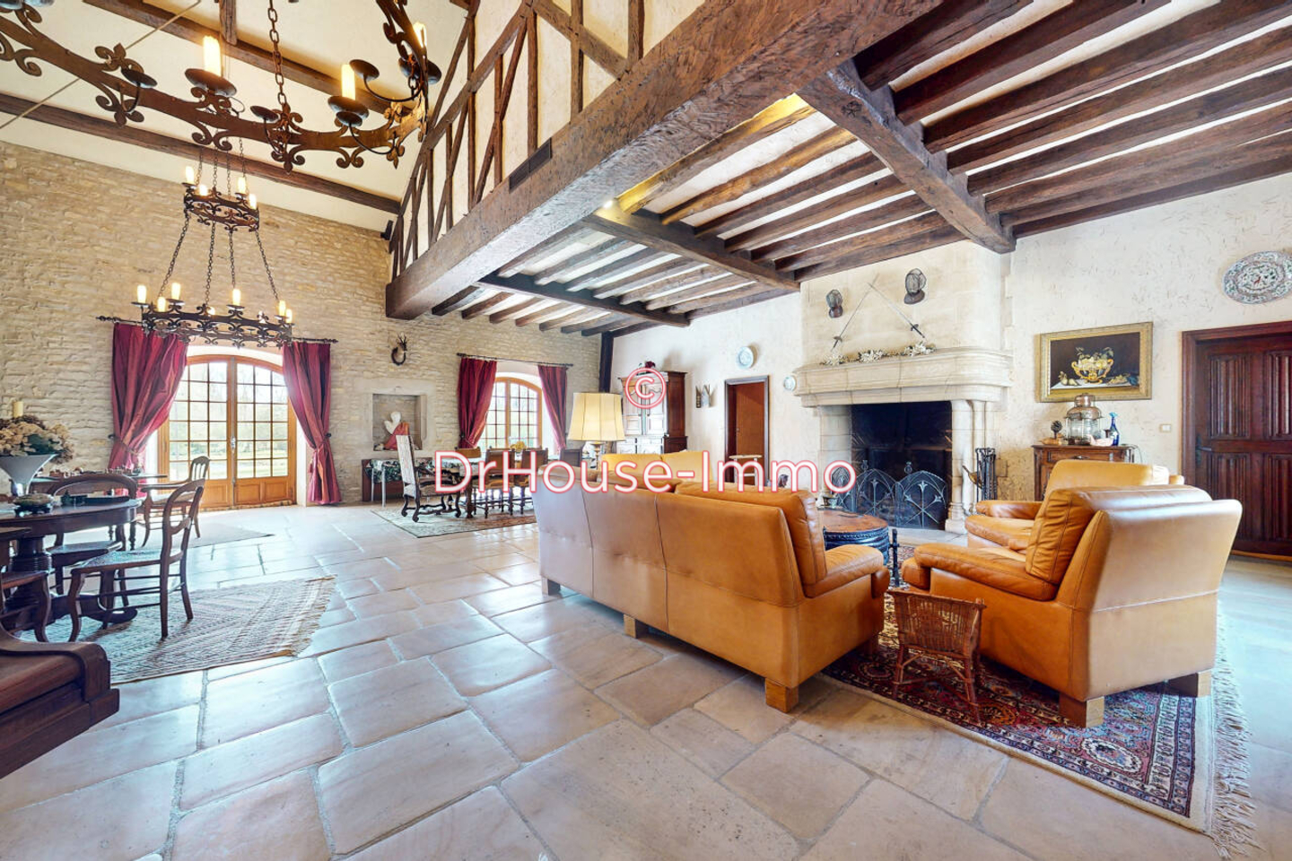 Photo 2 : Vente Maison 7 pièces Saint-Aoustrille 293 m²