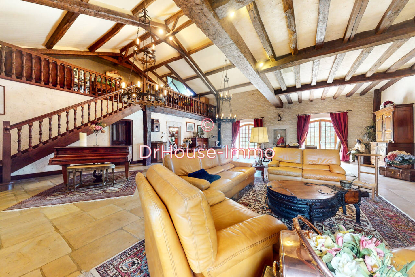 Photo 3 : Vente Maison 7 pièces Saint-Aoustrille 293 m²