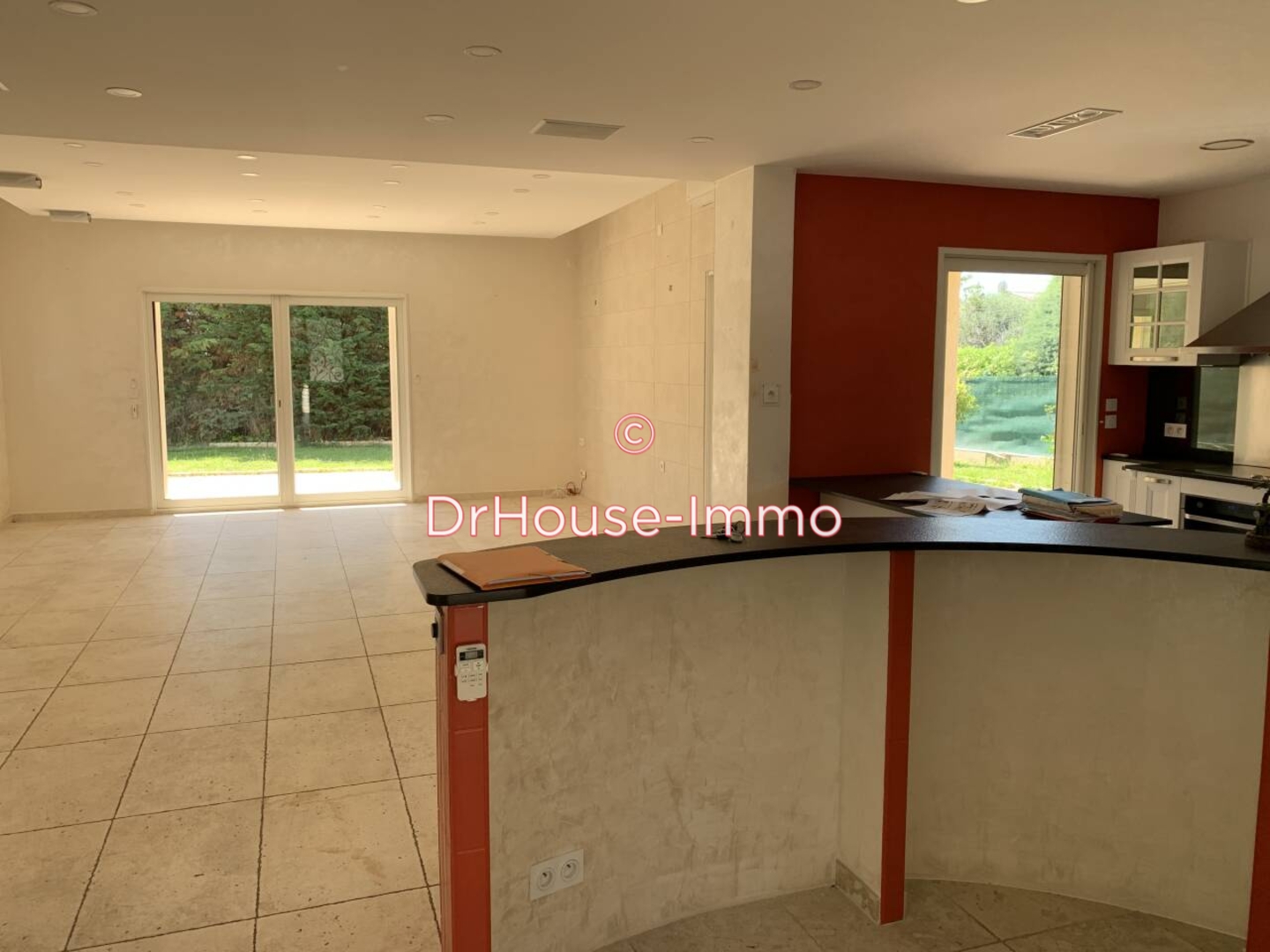 Photo 2 : Vente Maison 7 pièces Cagnes-sur-Mer 228 m²