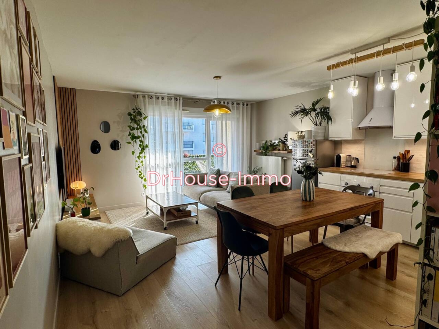 Photo 1 : Vente Appartement 3 pièces Saint-Apollinaire 66 m²