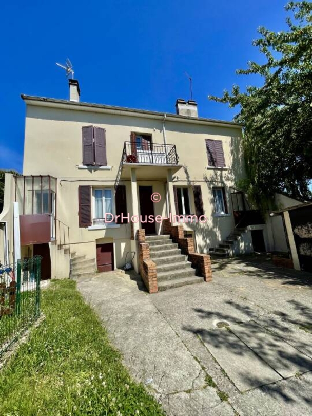 Photo 1 : Vente Appartement 2 pièces Le Blanc-Mesnil 33 m²