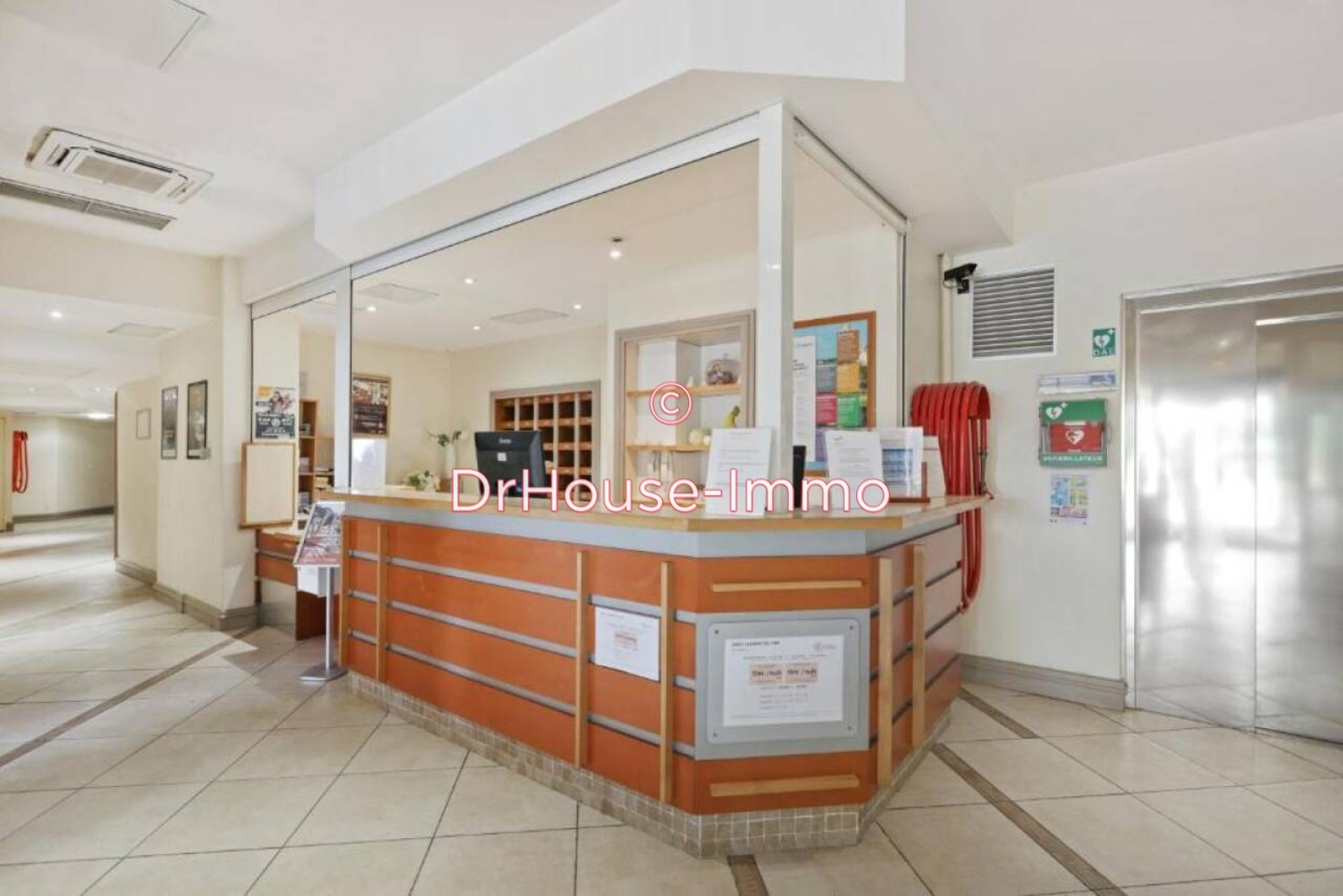 Photo 3 : Vente Appartement 1 pièce Saint-Laurent-du-Var 27 m²