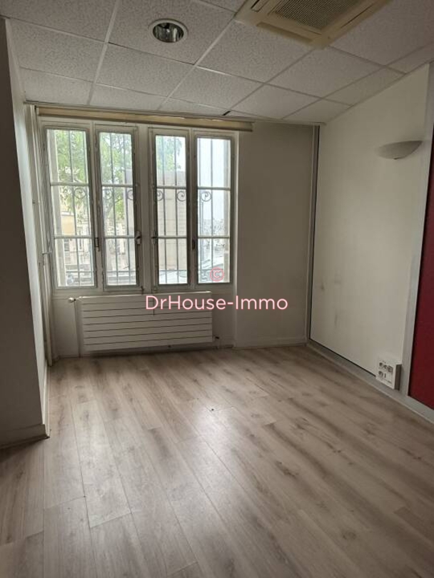 Photo 3 : Vente Immeuble 15 pièces Argenton-sur-Creuse 236 m²
